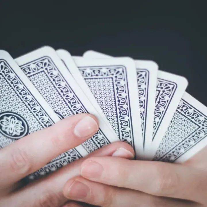 三张牌下载 三张牌下载